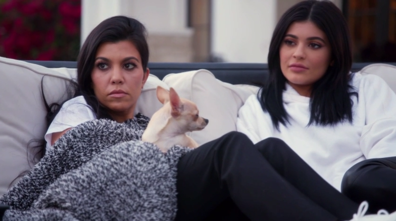 Illustration for article titled Rob Kardashian's Kiss-and-Make-Up With His Sisters Was More Than a Little Staged